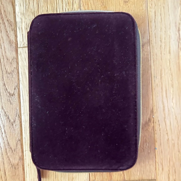 DOLCE & GABBANA INTENSE JEWELRY TRAVEL CASE POUCH BURGUNDY VELVET NWT - Picture 3 of 3